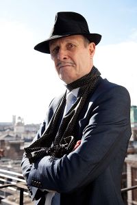 Nigel Cawthorne