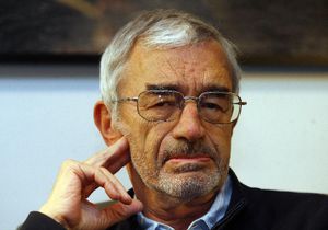 Ádám Bodor