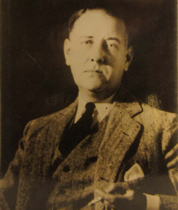 Lyle Saxon