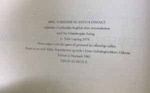 Krig, comedier og enevoldspragt