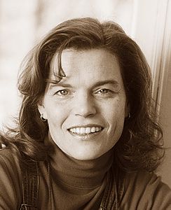 Ann Omvig Maine