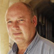 Louis de Bernières