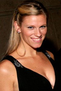 Lindsay Shookus