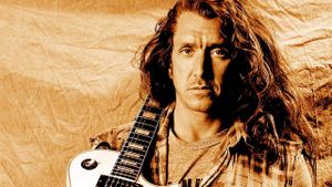 Steve Jones (4)