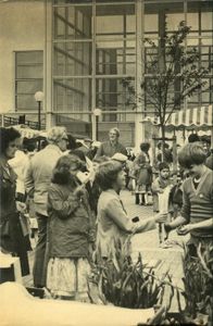 A Broken Wave. The Rebuilding of England 1940-1980