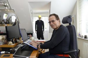 Peter James