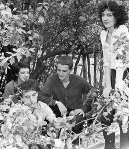 Au Pairs