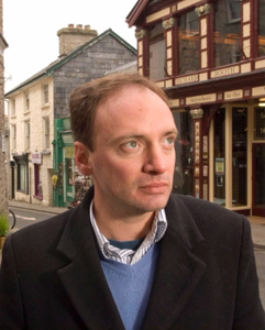 Iain Hollingshead