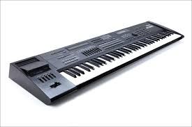 Roland JV-1000