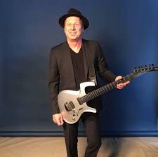 Adrian Belew
