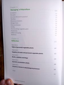 Edible Perennial Gardening: Growing Successful Polycultures in Small Spaces