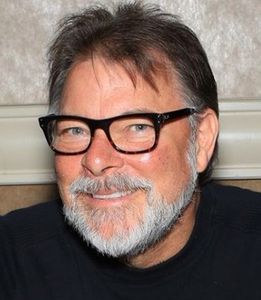 Jonathan Frakes