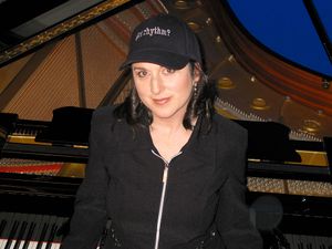 Rebeca Mauleón