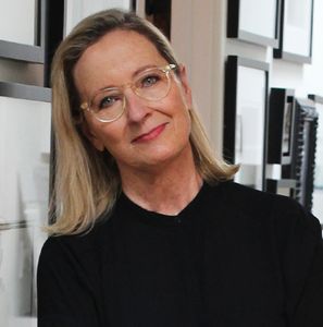 Aline Smithson