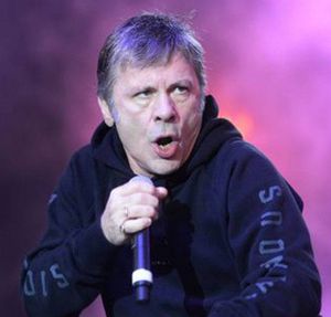 Bruce Dickinson