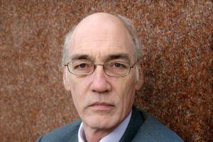 Iain Pears