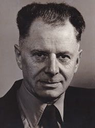 Raymond Hull