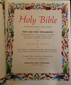 Holy Bible: Deluxe Reference Edition