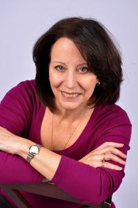 Linda Barnes