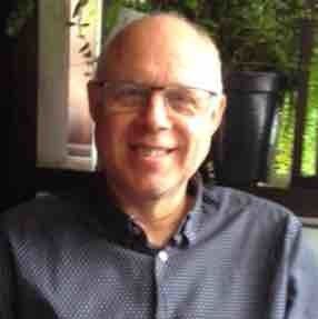 Julian Standen