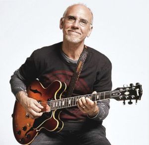 Larry Carlton