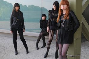 Dum Dum Girls