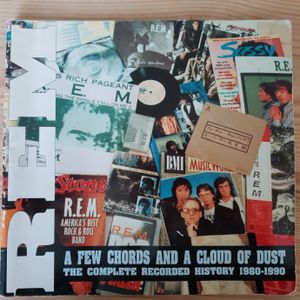 REM: A few chords and a cloud of dust. The complete recorded history 1980-1990