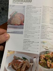 Il Meglio Di Sale & Pepe. Carni Con L'Osso. Arrosti Sontuosi, Puntine E Scottadito Stuzzicanti, Braciole E Costate Succulente, In Ricette Gustose E Di Grande Effetto.