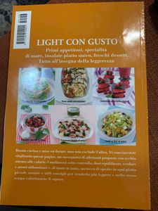 Il Meglio Di Sale & Pepe. Light Con Gusto. Primi Appetitosi, Specialità Di Mare, Insalate Piatto Unico, Freschi Dessert. Tutto All'Insegna Della Leggerezza