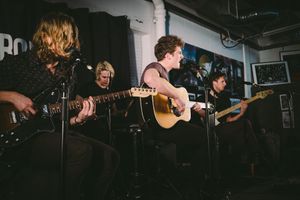 Circa Waves