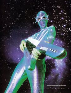 Muzik, World Exclusive! Stardust Unmasked