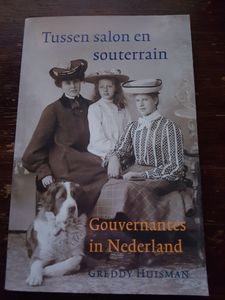 Tussen Salon En Souterrain