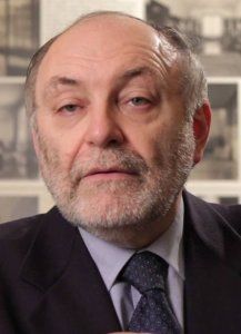 Armando Torno