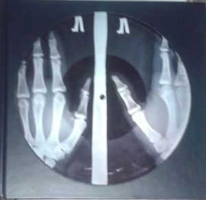 X Ray Audio - The Strange Story Of Soviet Music On The Bone