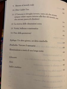 La forma dello spazio profondo. La teoria delle stringhe e la geometria delle dimensioni nascoste dell'Universo