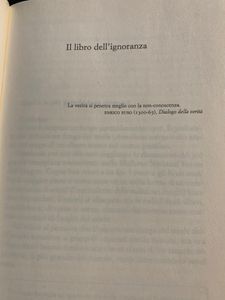 Il libro dell'ignoranza. Che cosa è verità e che cosa è semplicemente una panzana? Il libro - gioco che svela le nostre false conoscenze