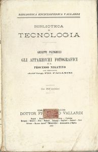 Gli Apparecchi Fotografici E Il Processo Negativo
