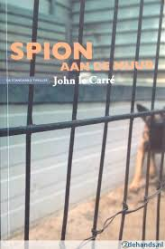 Spion Aan De Muur