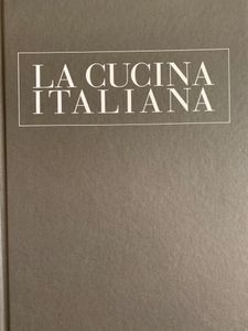 Tutto l'anno con La Cucina Italiana. Stagione dopo stagione gli ingredienti perfetti, o segreti di preparazione, le migliori ricette