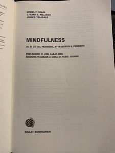 Mindfulness. Al di là del pensiero, attraverso il pensiero