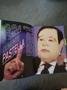 Mashupcrazia (Rimescola Il Passato, Re-interpreta Il Presente, Oltrepassa Il Futuro)