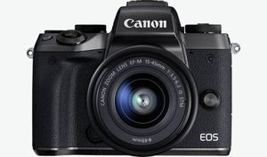 Canon EOS M5