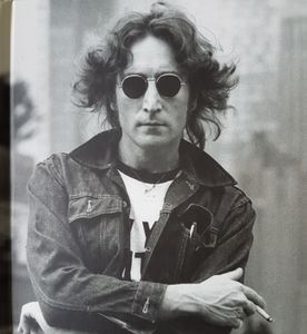 Lennonlegend: Het Leven Van John Lennon In Beeld