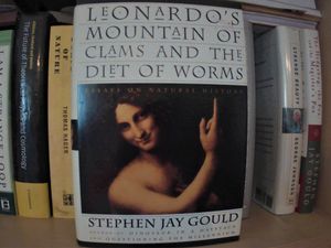 Leonardo's Mountain of Clams and the Diet of Worms - Essays on Natural History