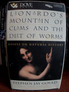 Leonardo's Mountain of Clams and the Diet of Worms - Essays on Natural History