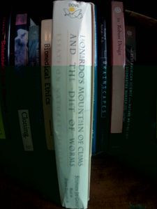 Leonardo's Mountain of Clams and the Diet of Worms - Essays on Natural History