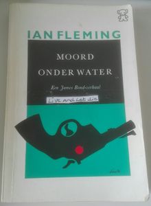 Moord Onder Water (Een James Bond-verhaal)