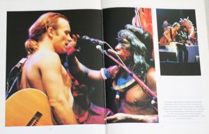 Red het regenwoud. De jungleverhalen van STING