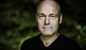 Peter Øvig Knudsen