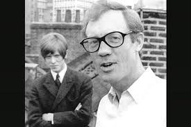 Kenneth Pitt
